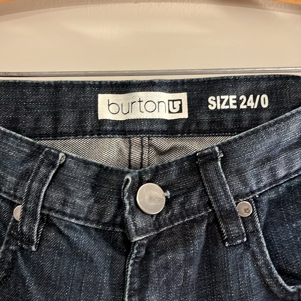 NWT BURTON Weekender Straight Leg Jeans Snowboard Indigo Dark Denim Women’s 24 - Picture 6 of 10